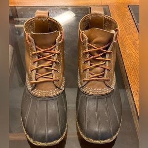Men’s LL Bean Boot. Size 10.5.